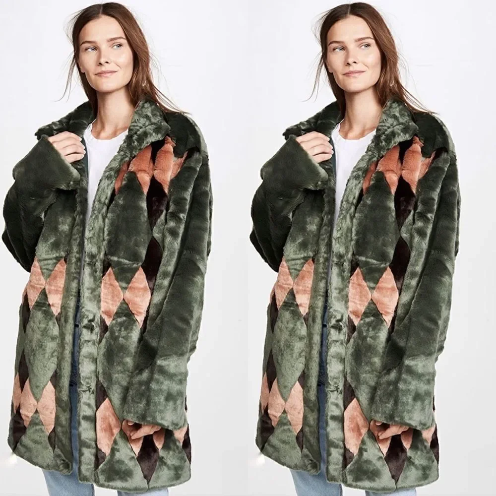 New Antik Batik
Khalim Coat   - Picture 2 of 8